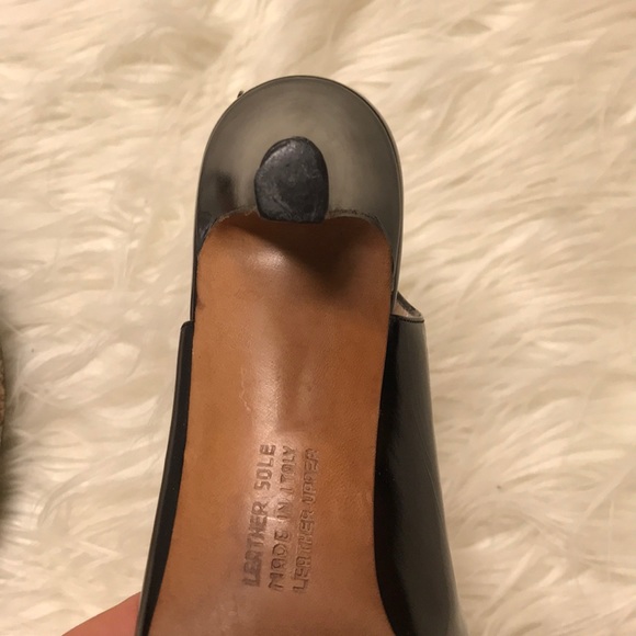 Ferragamo Black bowtie heel - Picture 6 of 7